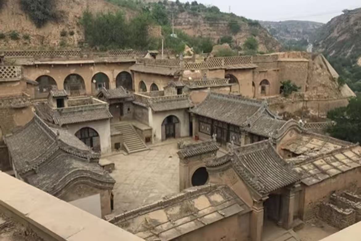 Mizhi Cave City